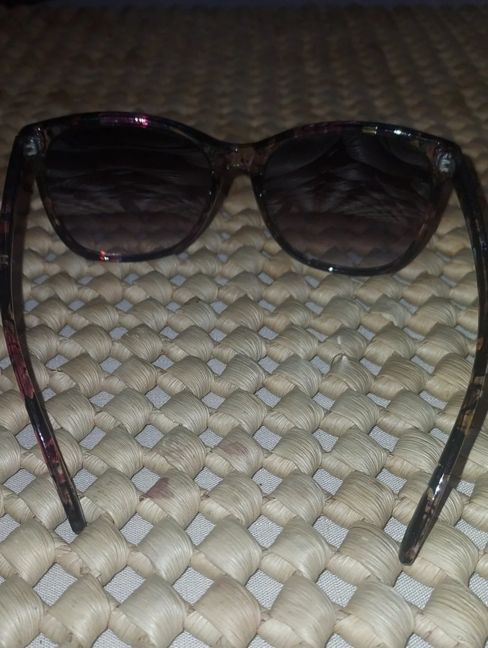 Sunsentials By Foster Grant Sunglasses